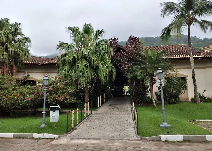 Apartamento Condomínio Wembley Tênis - Toninhas - Ubatuba - SP